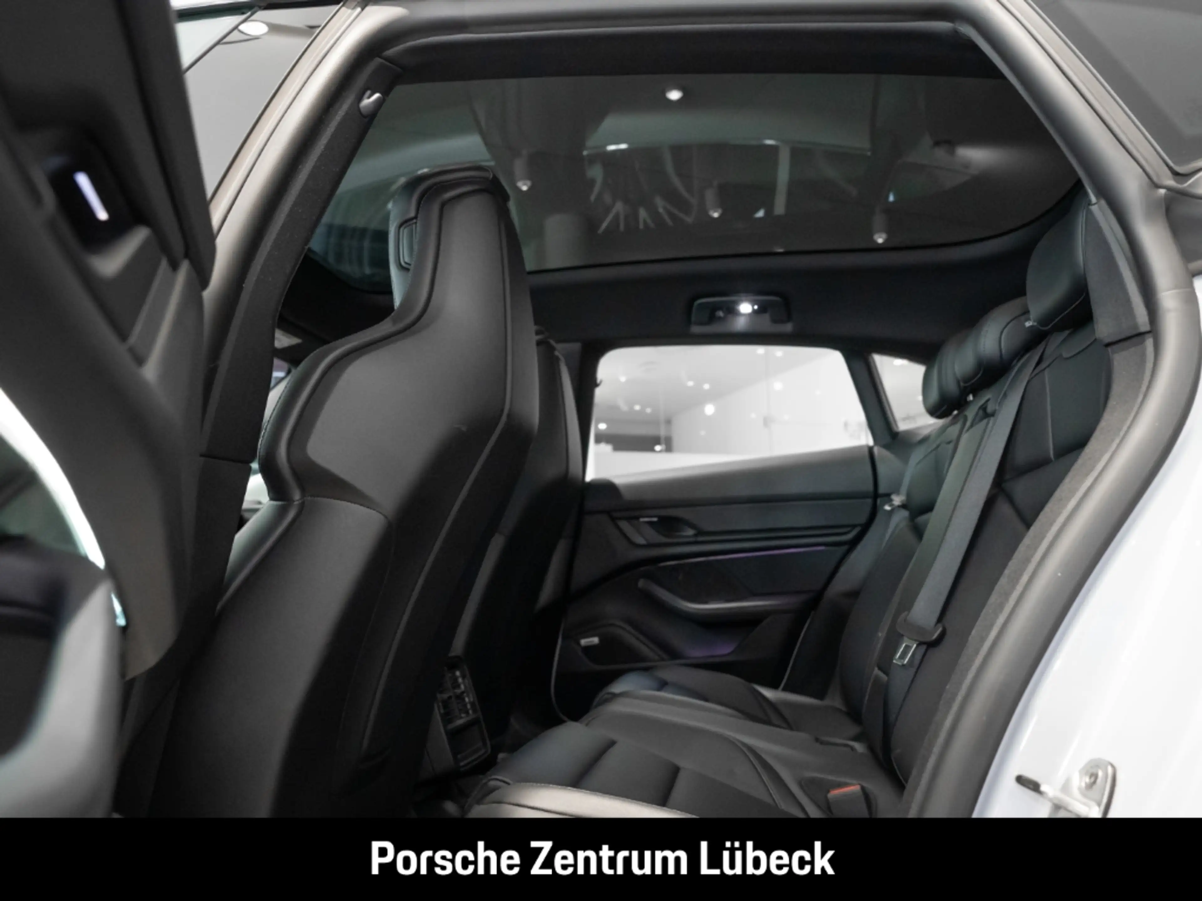 Porsche Taycan 4S Cross Turismo LED-Matrix Luftfederung — photo 7