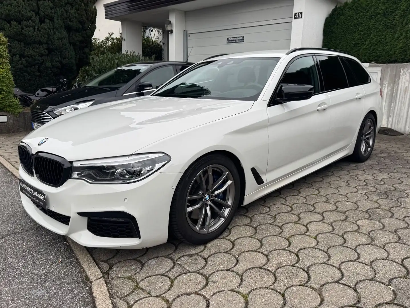 BMW 530 d xDrive M Sport *HUD*AppleCar*AHK*STAND* Weiß - 1