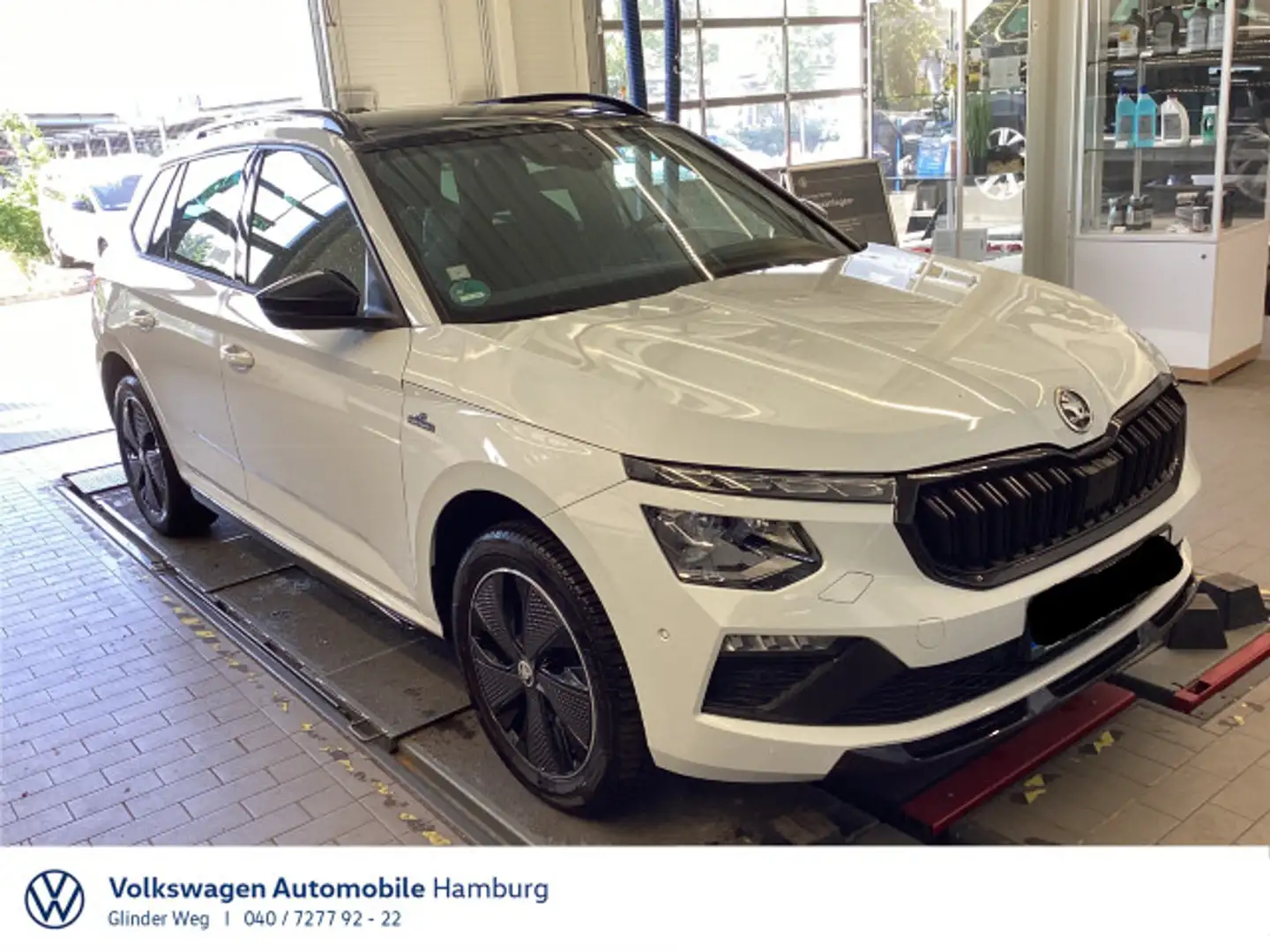 Skoda Kamiq 1.0 TSI DSG Monte Panoramadach AHK Weiß - 1