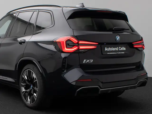 BMW X3 view 16