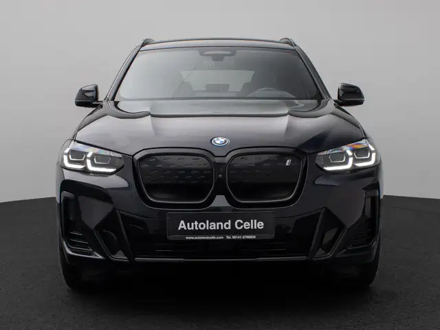BMW X3 view 2