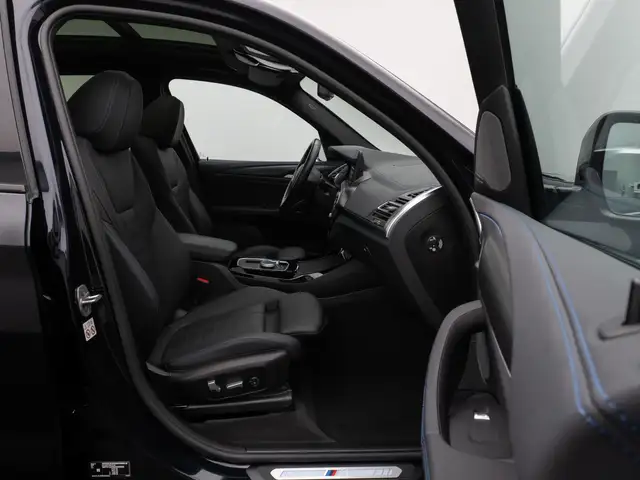 BMW X3 view 24