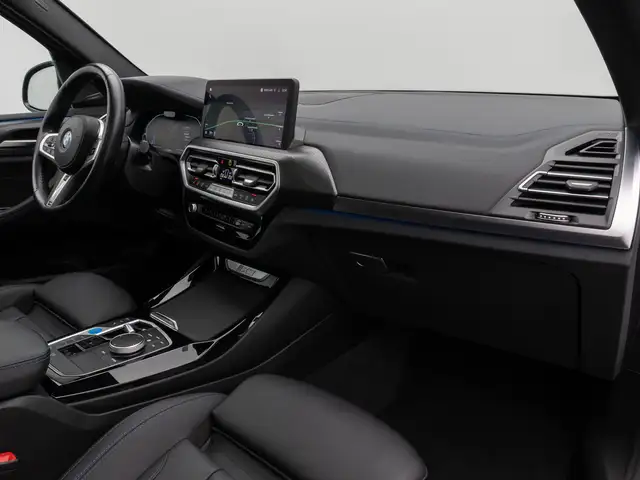 BMW X3 view 23
