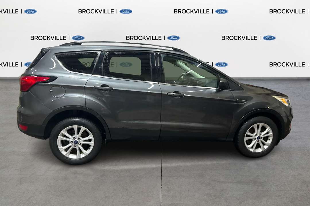 2019 Ford Escape SEL 4WD  | Power Liftgate Park Assist Heated Seats — снимка 1