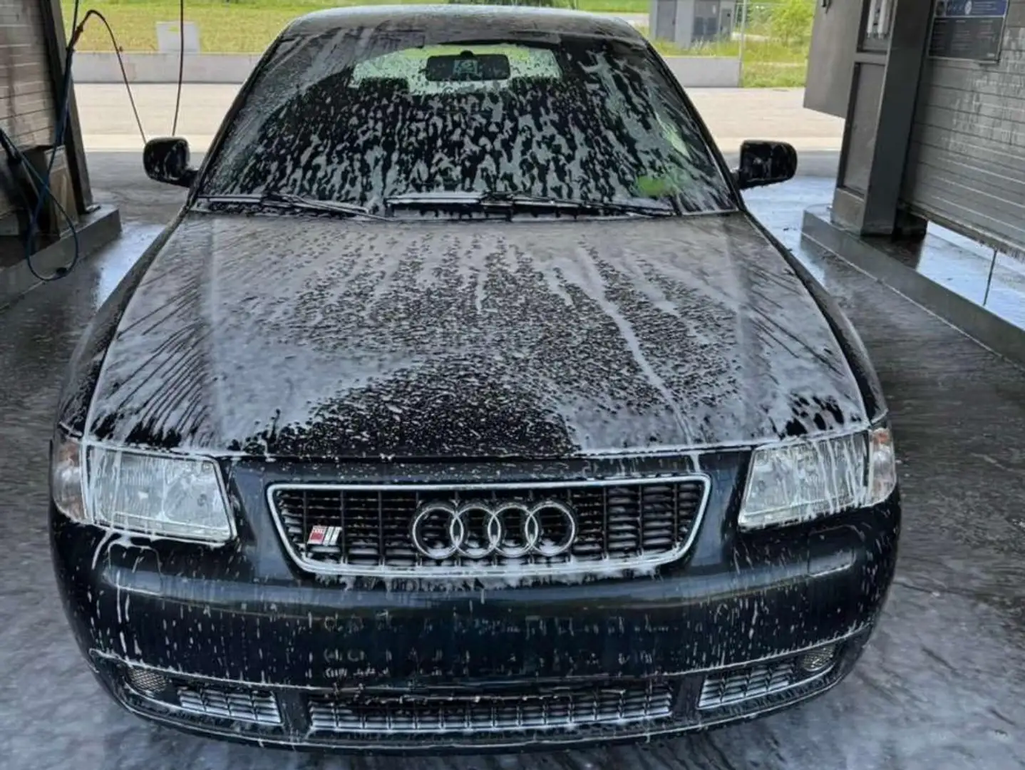 Audi A3 A3 1,9 Ambiente TDI Schwarz - 1