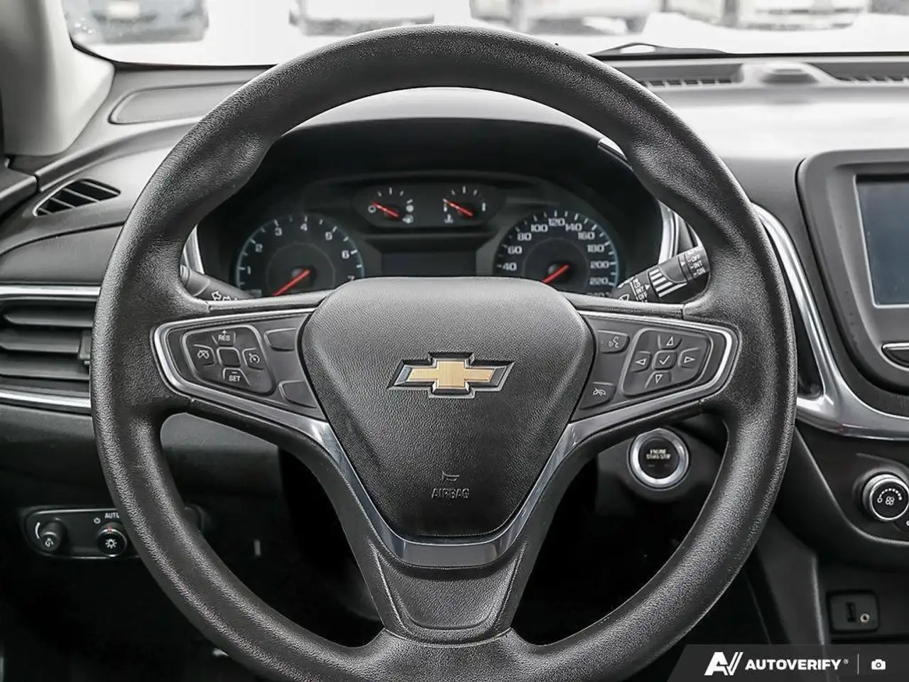 Chevrolet Equinox снимка Chevrolet Equinox