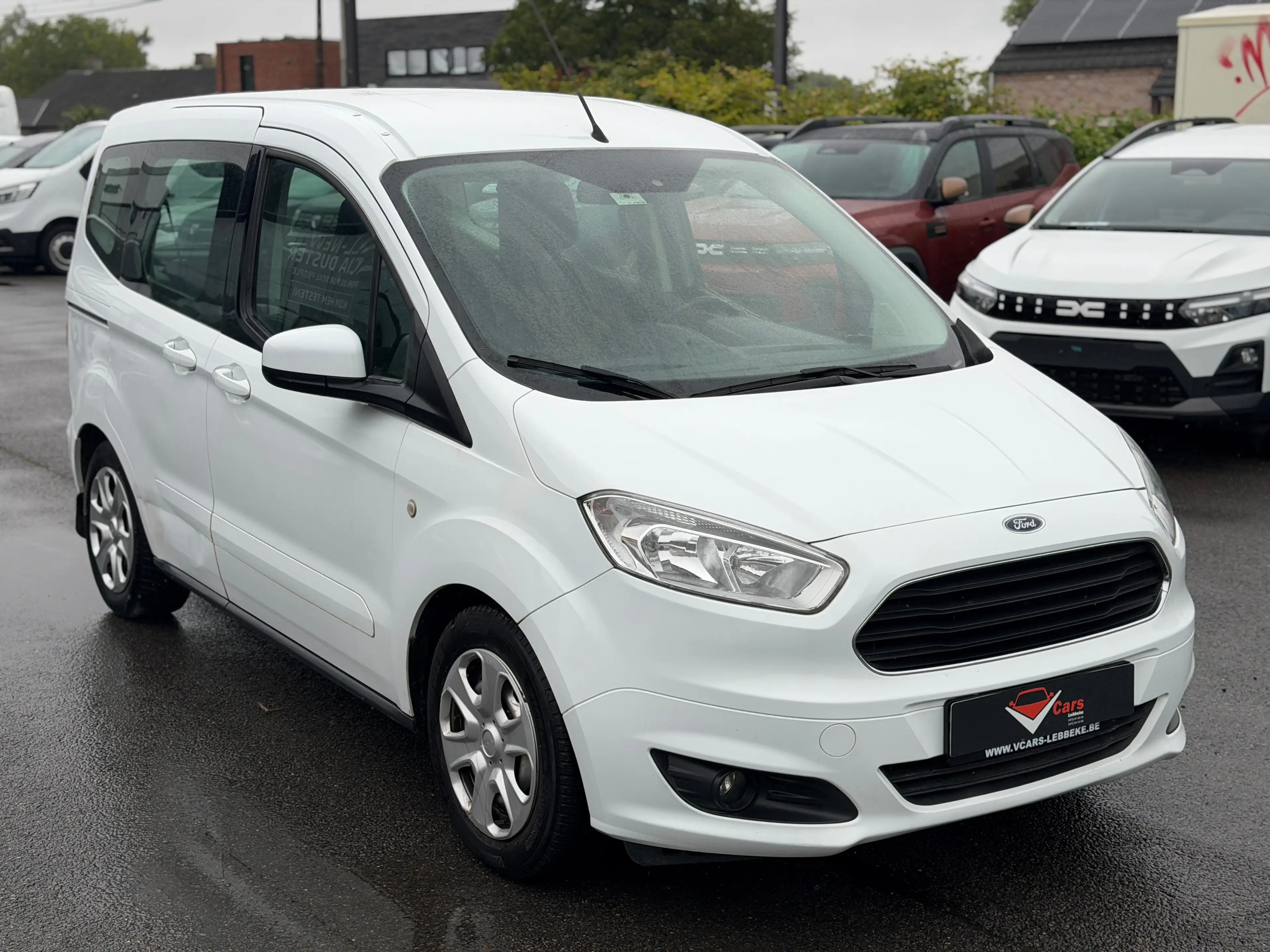 Ford Tourneo Courier 1.0 EcoBoost Ambiente — photo 2