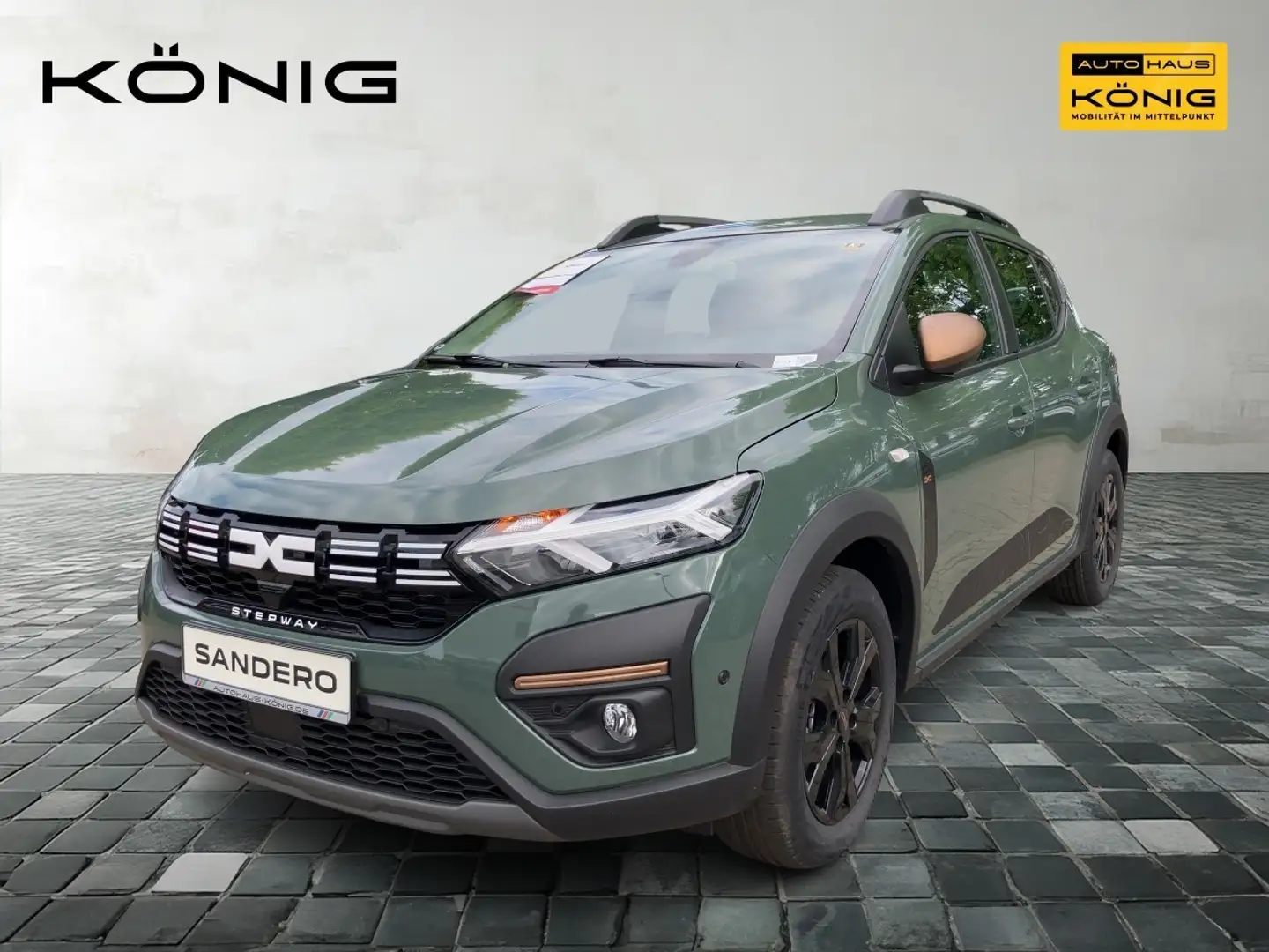 Dacia Sandero Stepway Extreme+ TCe 100 ECO-G Grijs - 1