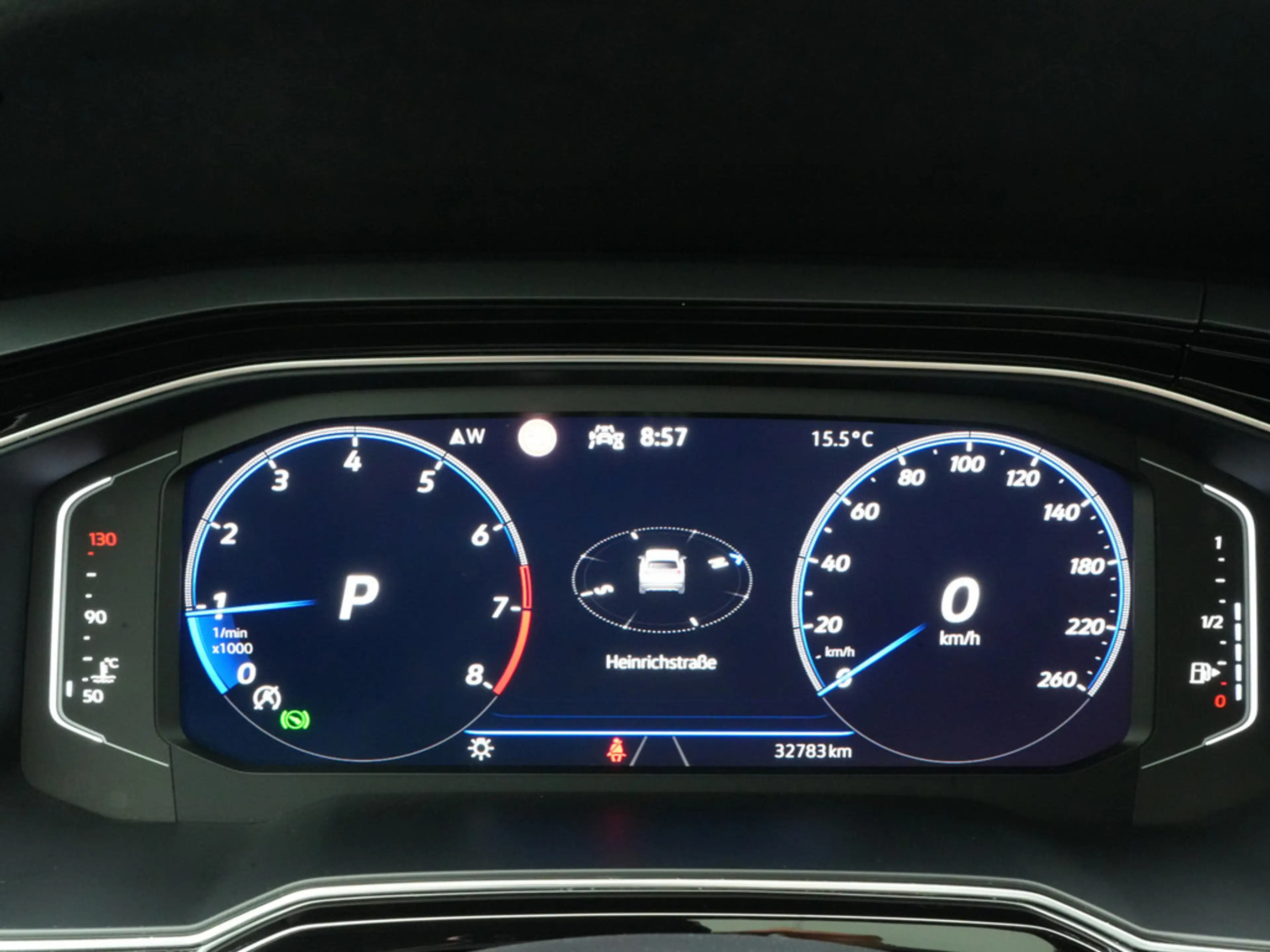 Volkswagen Taigo R-Line MATRIX PANO AHK KAM KEYLESS ACC PDC — photo 9