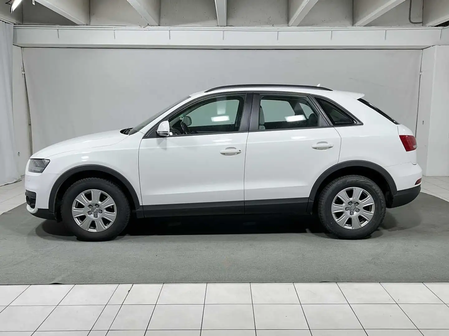 Audi Q3 2.0 TDI Business Bianco - 2