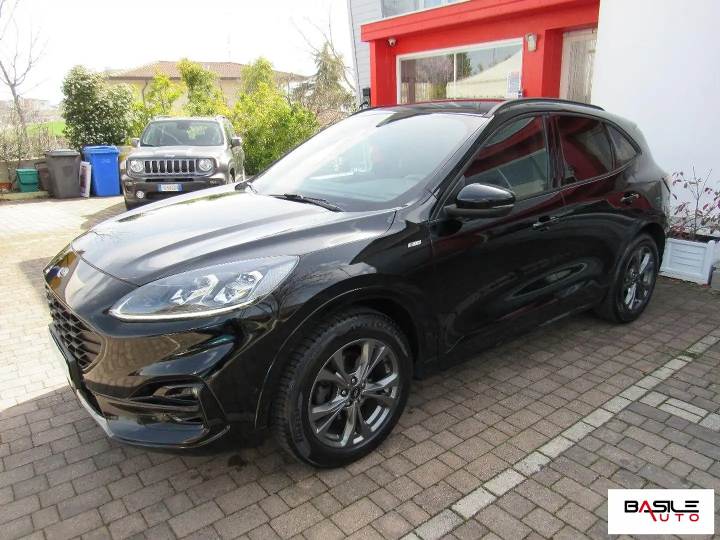 Ford Kuga 1.5 EcoBl. 120CV aut. 2WD ST-Line X Nero - 2