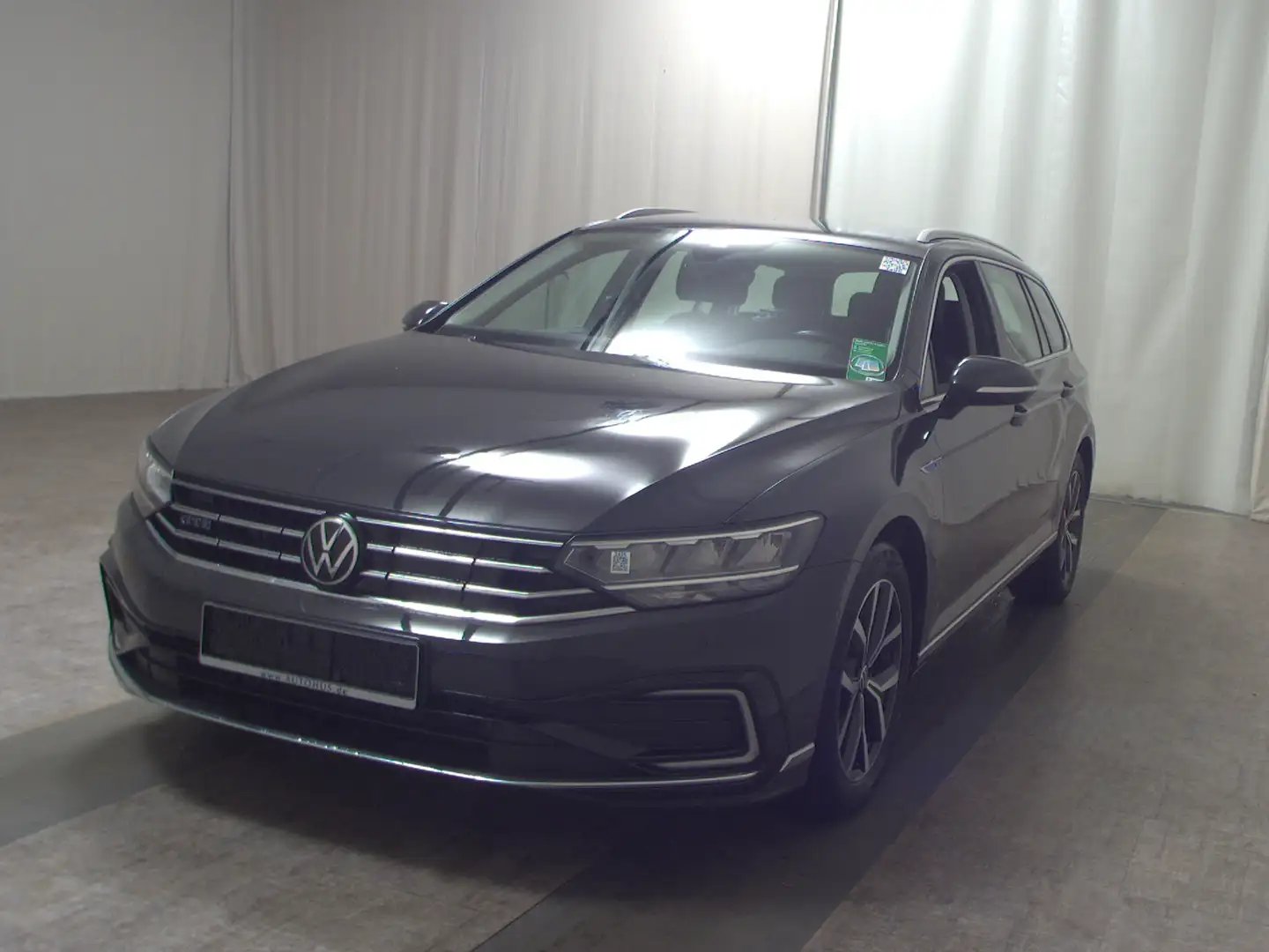 Volkswagen Passat Var. GTE 1.4 TSI Navi LED RFK AHK Shz PDC Grau - 2