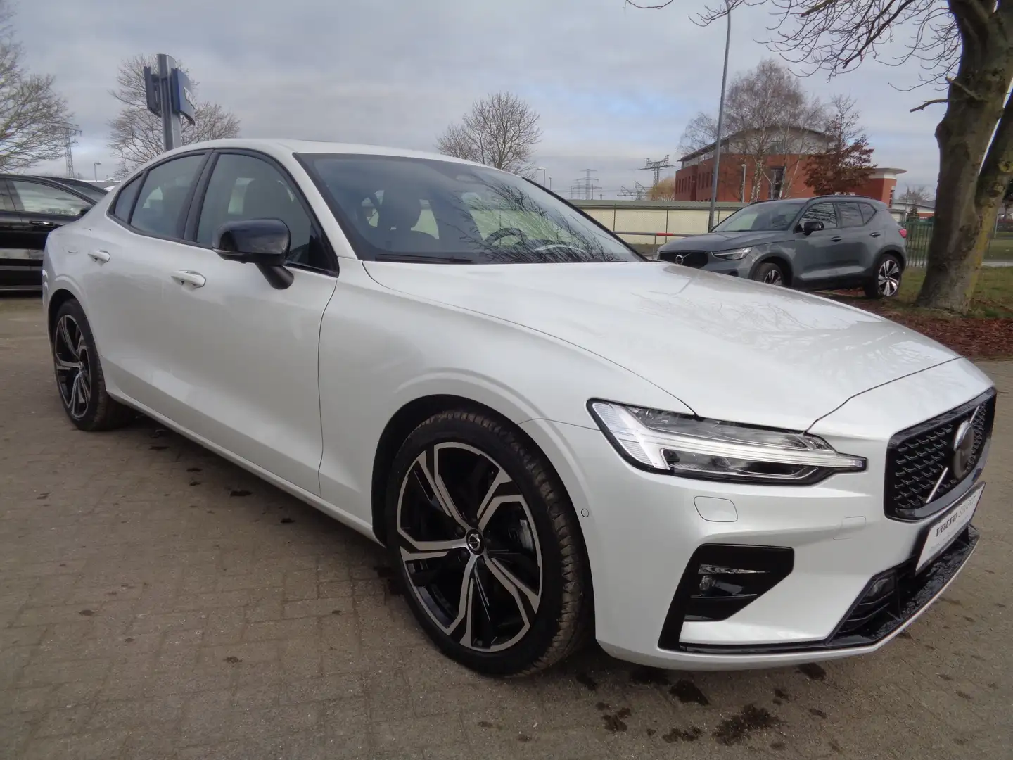 Volvo S60 B4 Plus Dark Standheizung Weiß - 2