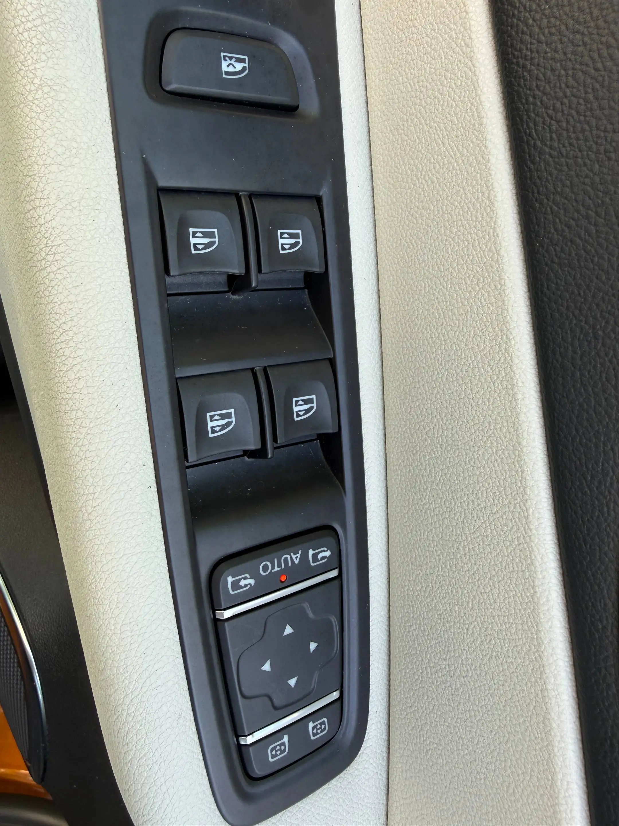 Renault Captur Captur 1.33 TCe Intens EDC GPF (EU6c) — photo 12