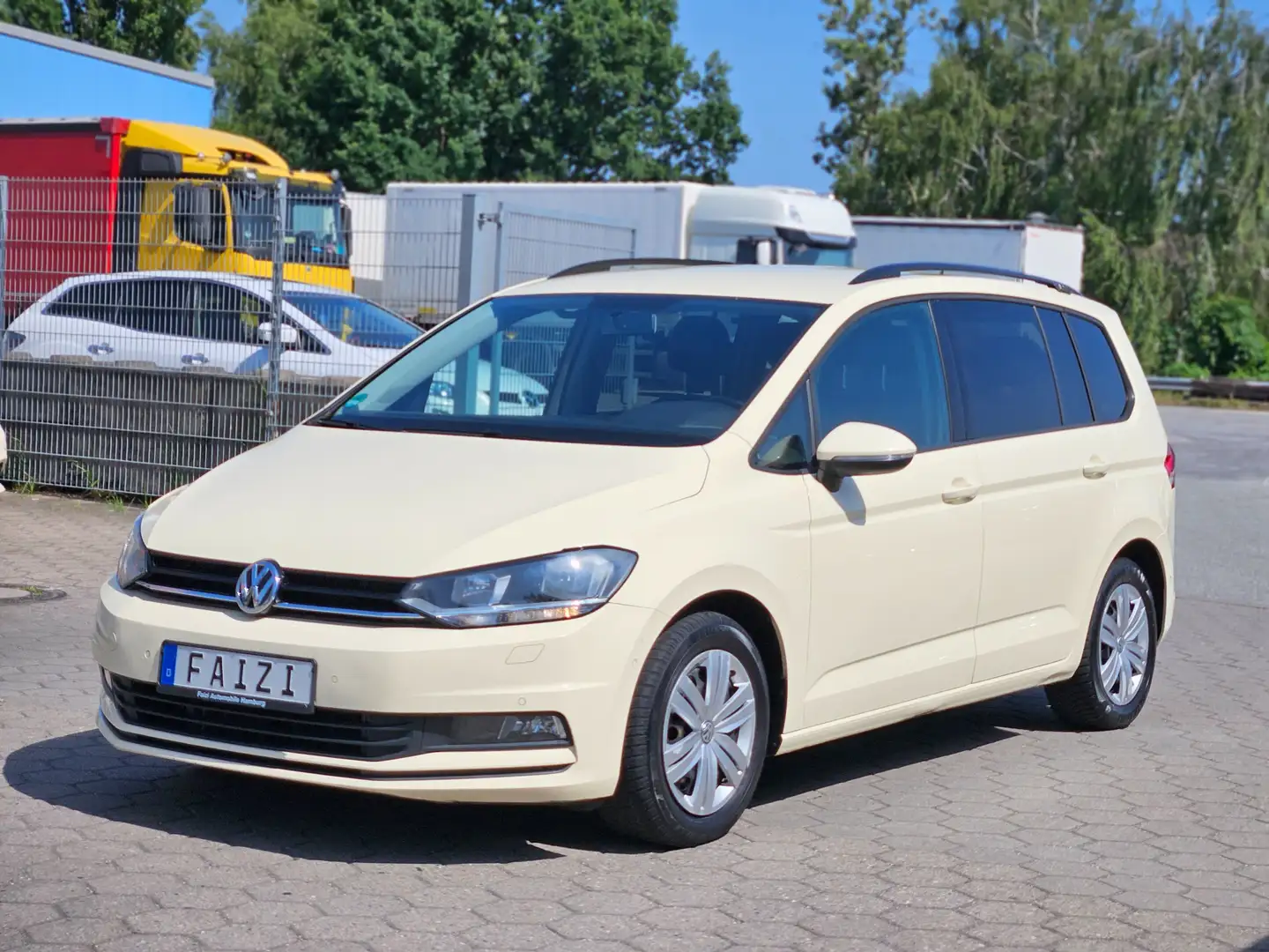 Volkswagen Touran 2.0 TDI SCR Große Navi DSG 7 Sitzer Top Auto Beige - 1