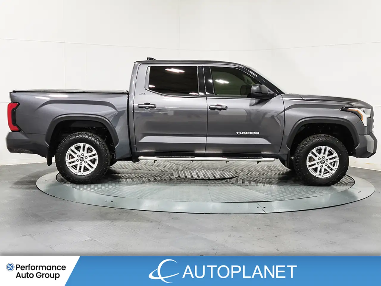 Toyota Tundra снимка Toyota Tundra