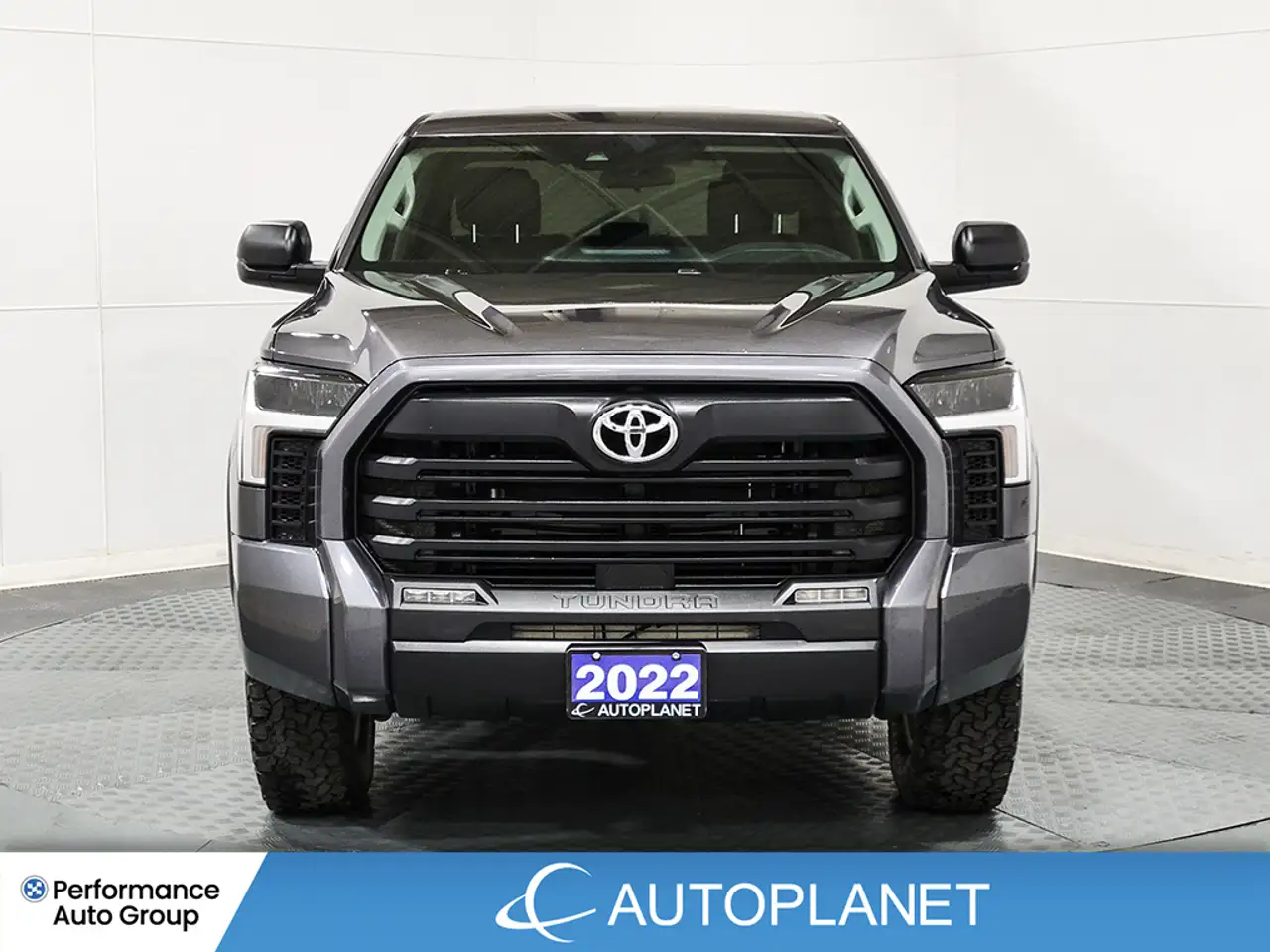 Toyota Tundra снимка Toyota Tundra