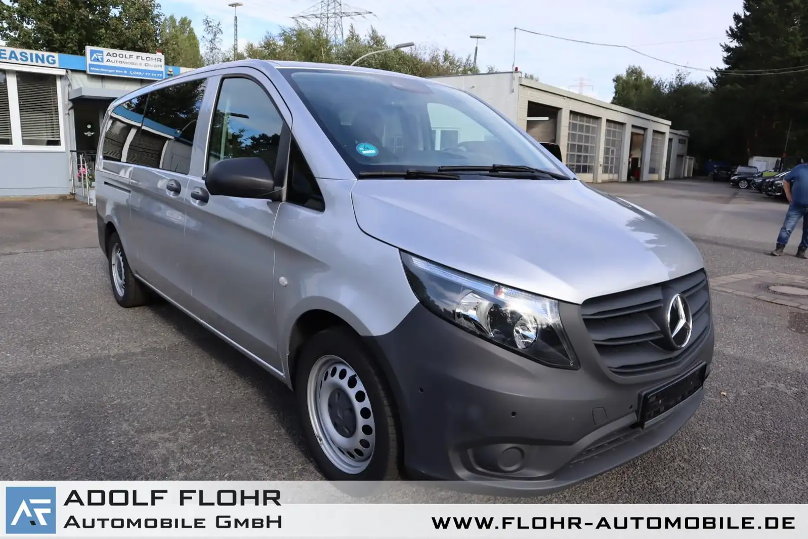 Mercedes-Benz Vito Tourer 116 CDI Pro extralang Kamera, Navi. Klima. Silber - 2