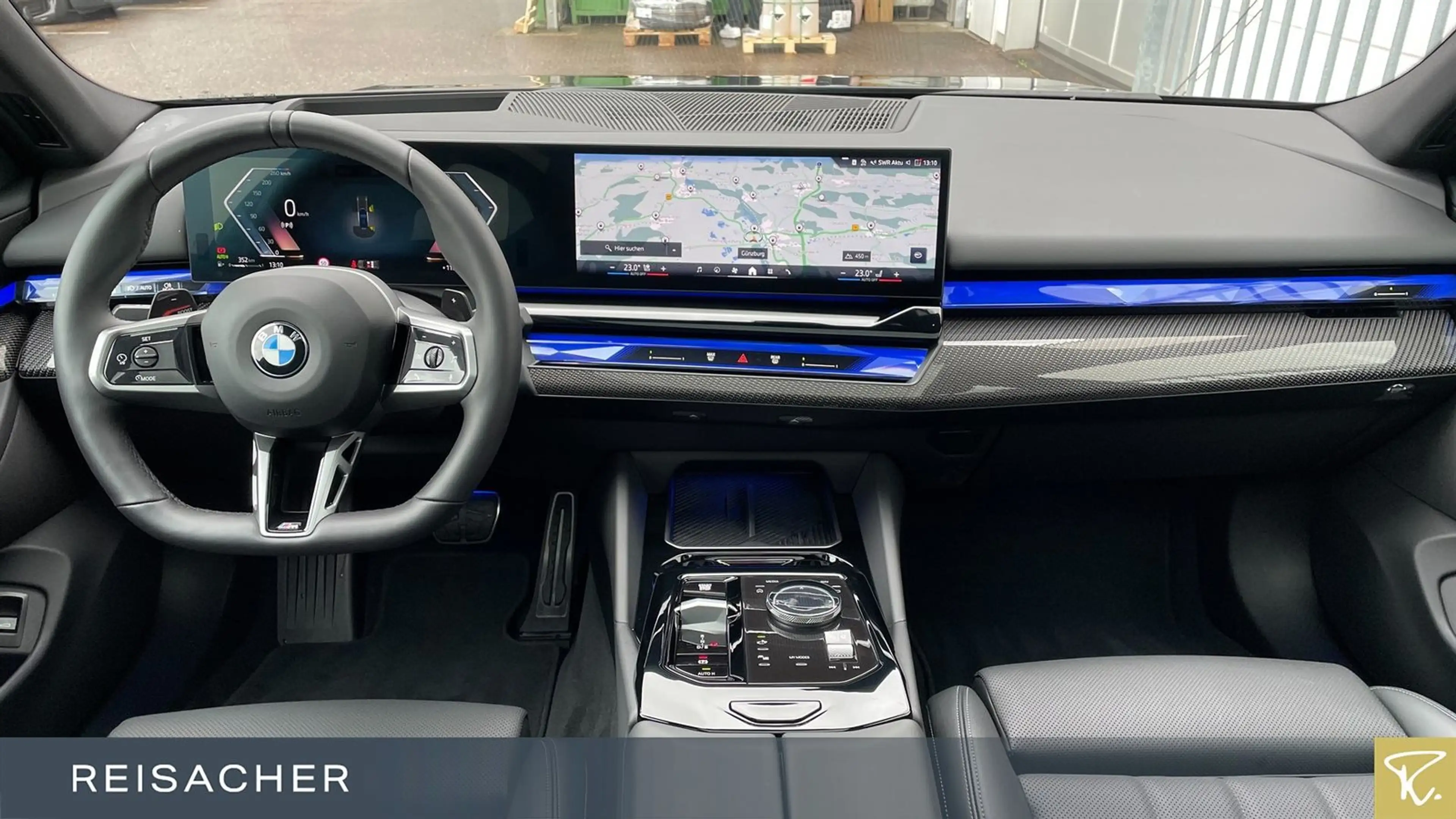 BMW 520 i A Tou M-Sport,M-Sport,Pano,Pano,AHK,AHK,DA+ — photo 6
