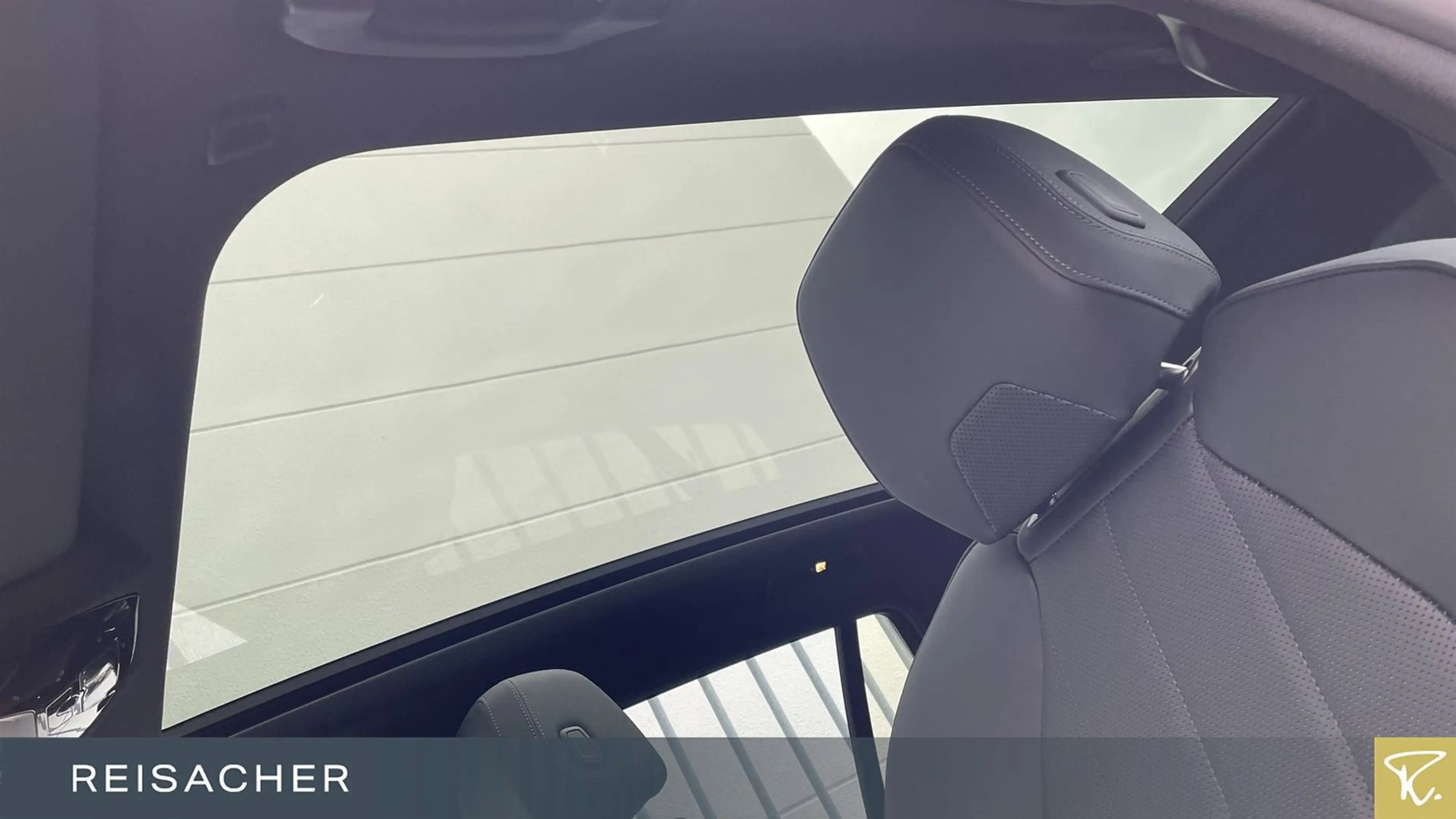BMW 520 i A Tou M-Sport,M-Sport,Pano,Pano,AHK,AHK,DA+ — photo 12