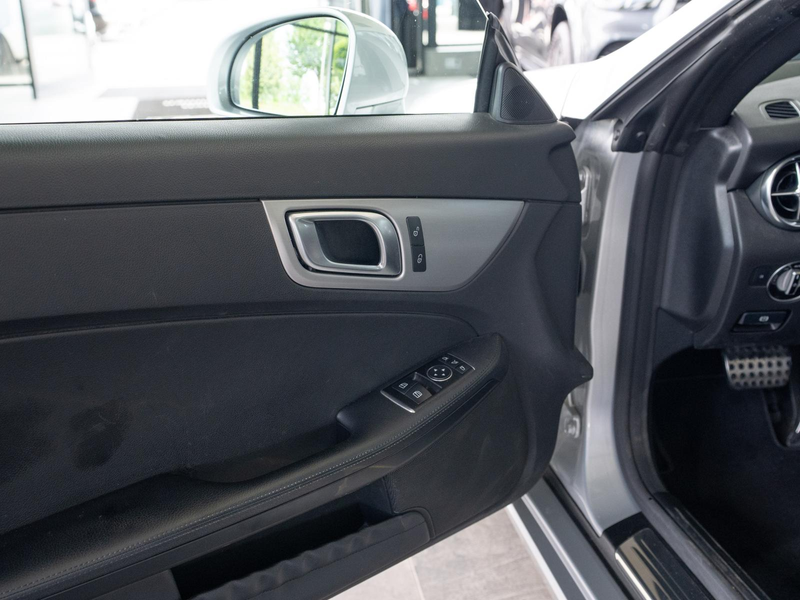Mercedes-Benz SLK 200 *2.HAND*LEDER*AIRSCARF*PDC* — photo 12