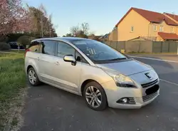 Peugeot 5008 2.0 HDi 150ch FAP BVM6 Allure 7pl