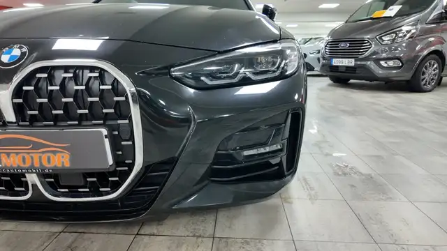 BMW 4 Series view 9