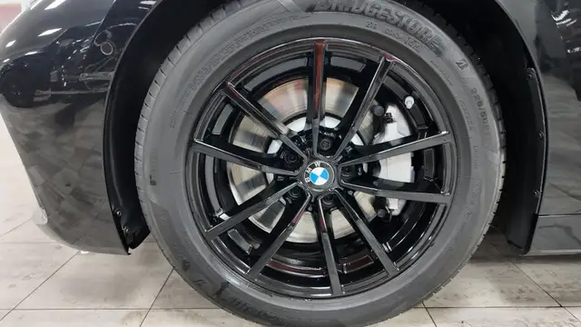 BMW 4 Series view 12