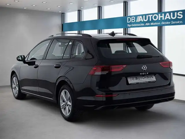 Volkswagen Golf view 6