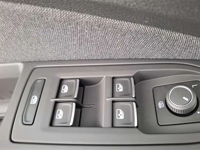 Volkswagen Golf view 15