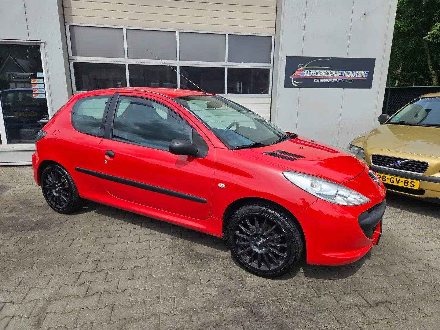 Peugeot 206 + 1.1 XR Rouge - 2