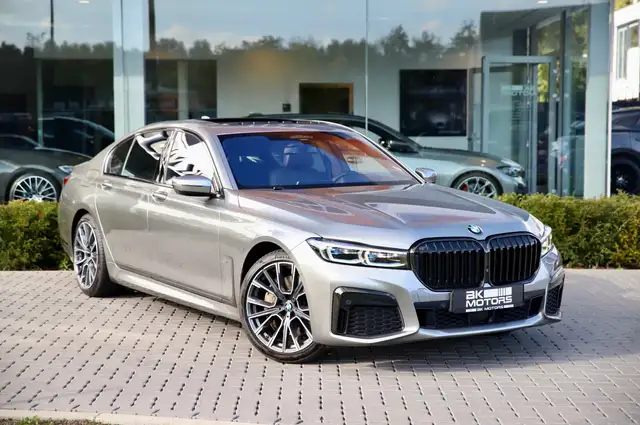 BMW 745 eAS PHEV M-Pack - CarbonCore - Laser - Pano - Massage - H/K - 360 - Adaptive - Luchtvering - ...