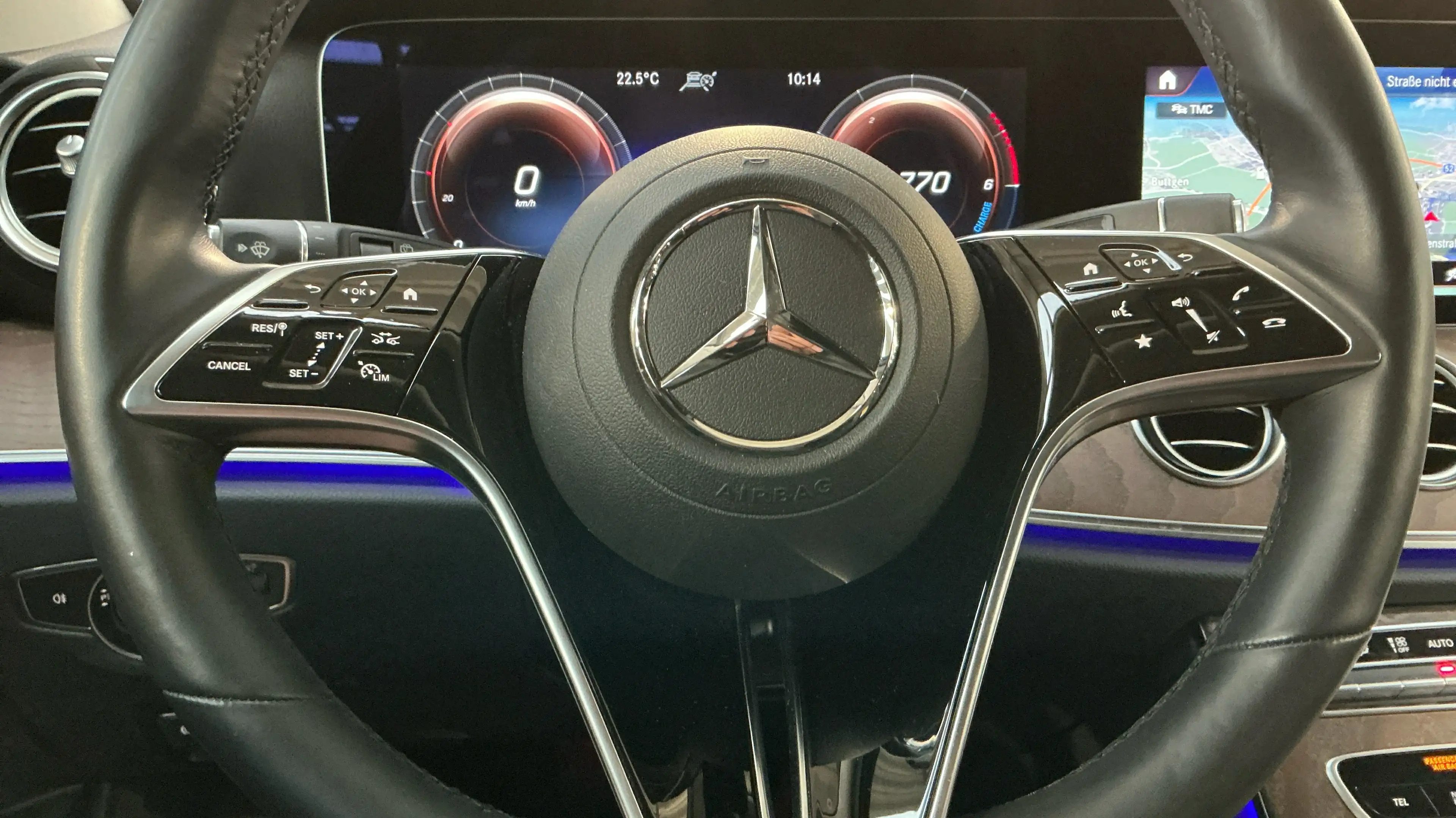 Mercedes-Benz E 300 E 300 NAVI KLIMAAUT LED RADIO TEMPO MFL SHZ VC PDC KAMERA ACC — photo 11