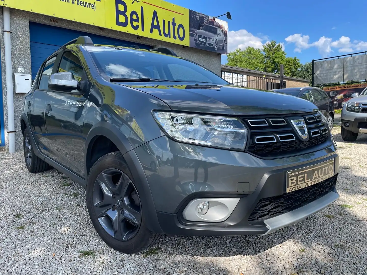 Dacia Sandero Stepway 0.9 TCe Plus-Gps-Camera-Clim-Cruise-Led Grau - 1