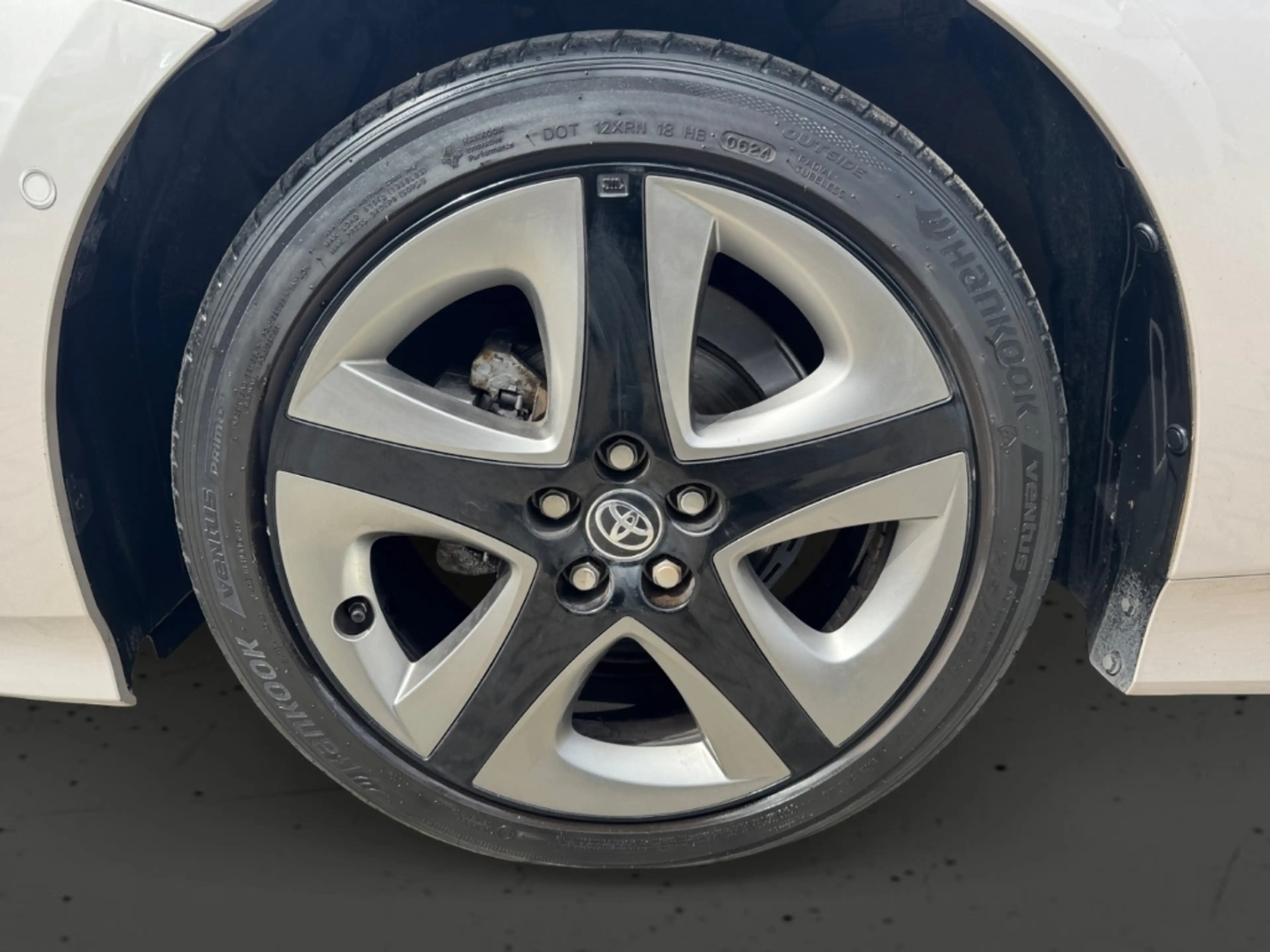 Toyota Prius Comfort HUD LED Mehrzonenklima DAB SHZ Keyless Ent — photo 14