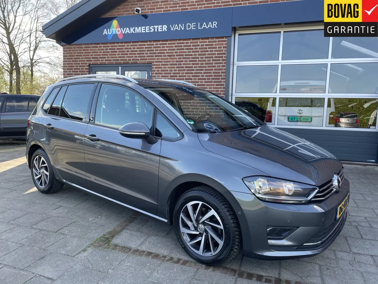 Volkswagen Golf Sportsvan 1.4 TSI SOUND 92kw  DSG Automaat ( Navigatie, Adap Grau - 2