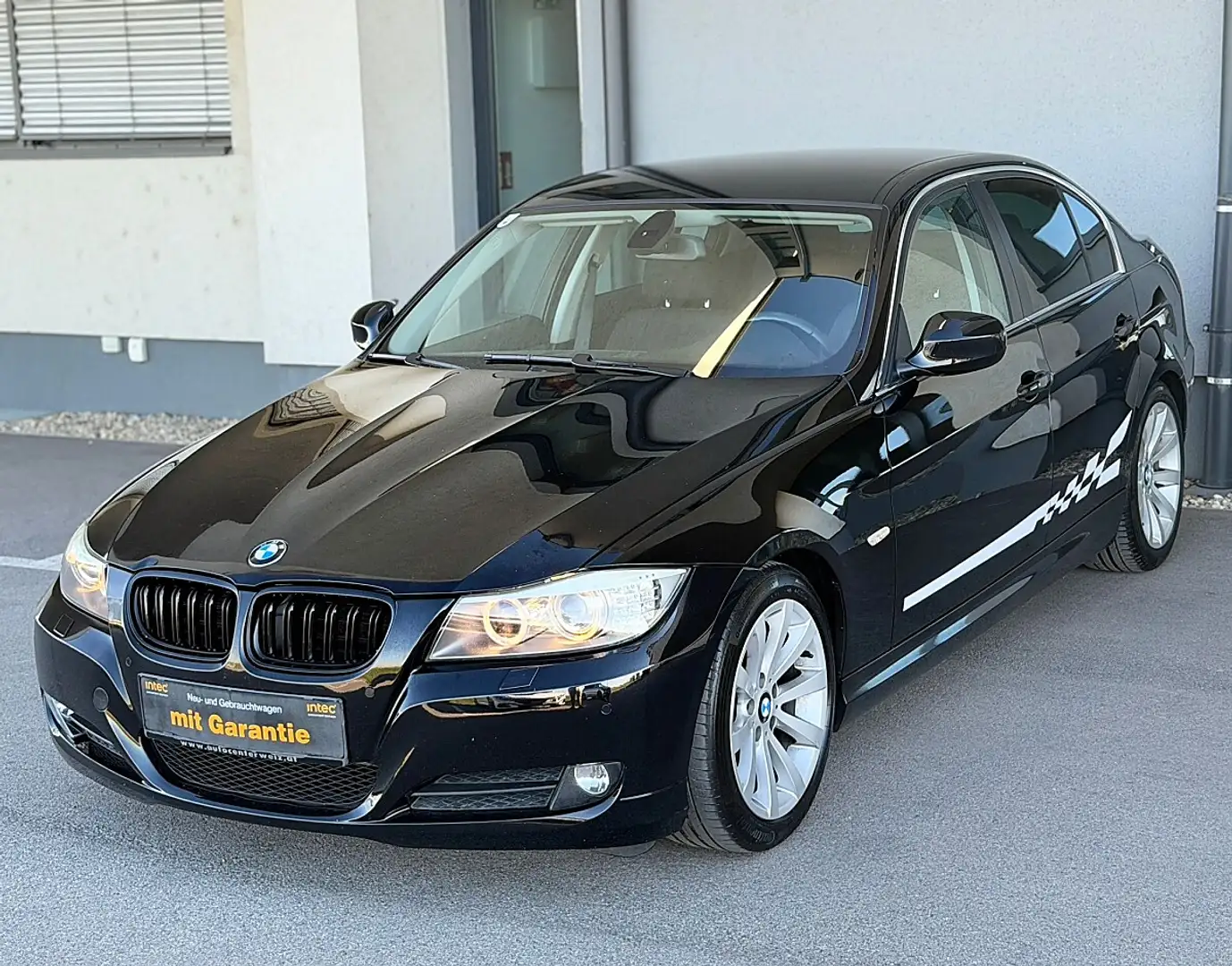 BMW 318 i Österreich-Paket lückenloses Serviceheft|Serv... Schwarz - 1