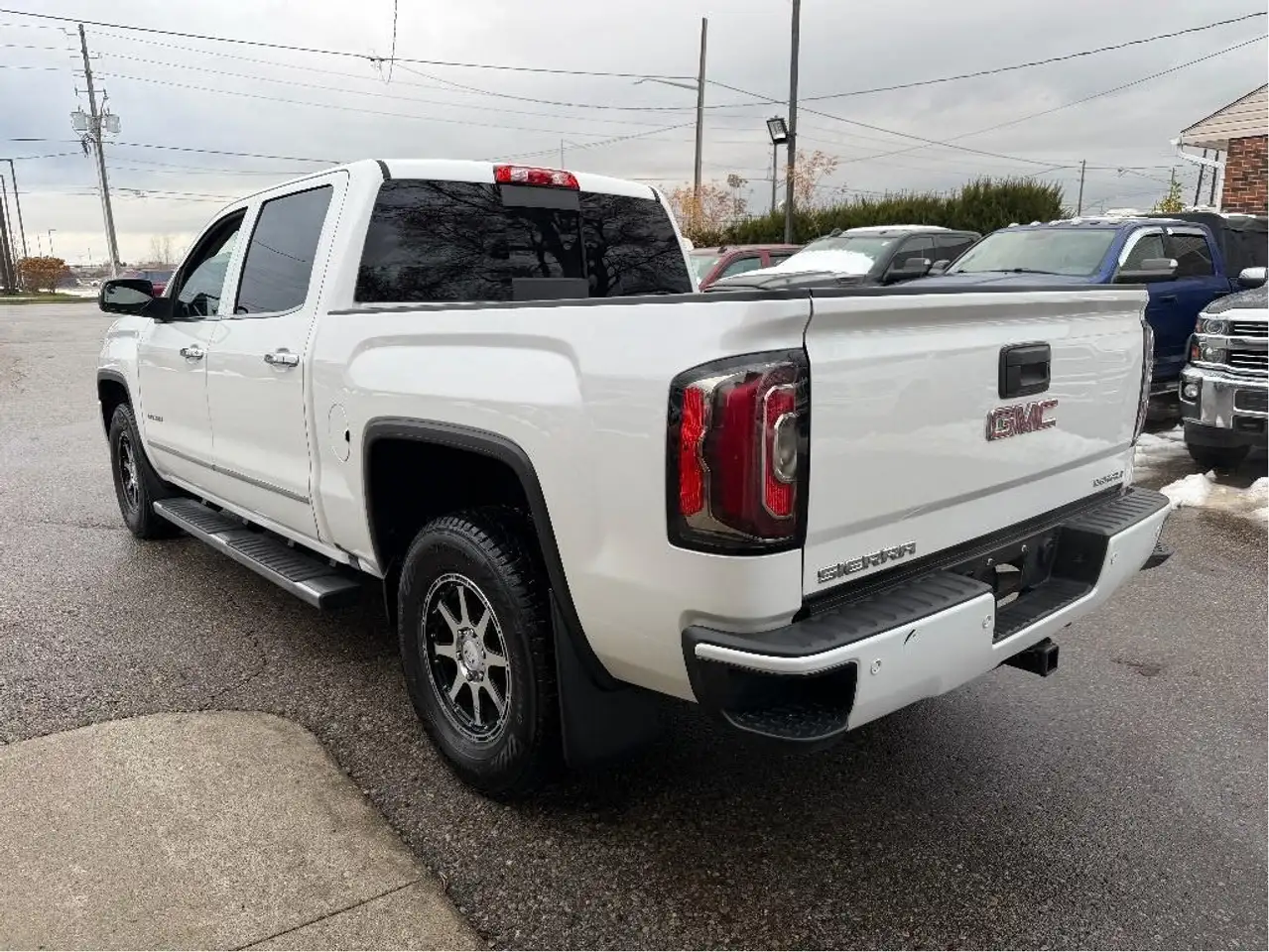 GMC Sierra 1500 снимка GMC Sierra 1500