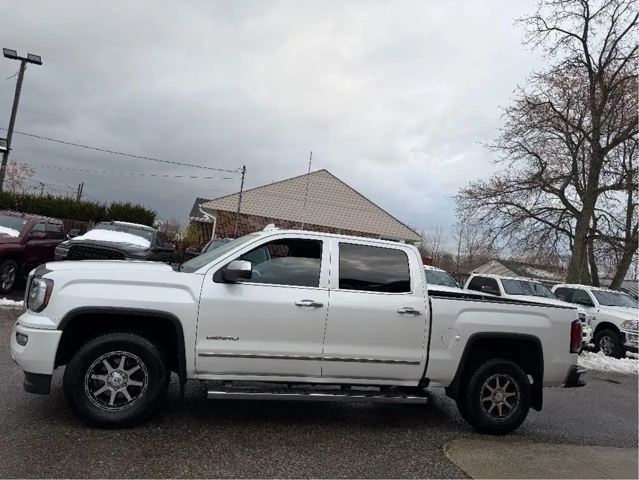 GMC Sierra 1500 снимка GMC Sierra 1500