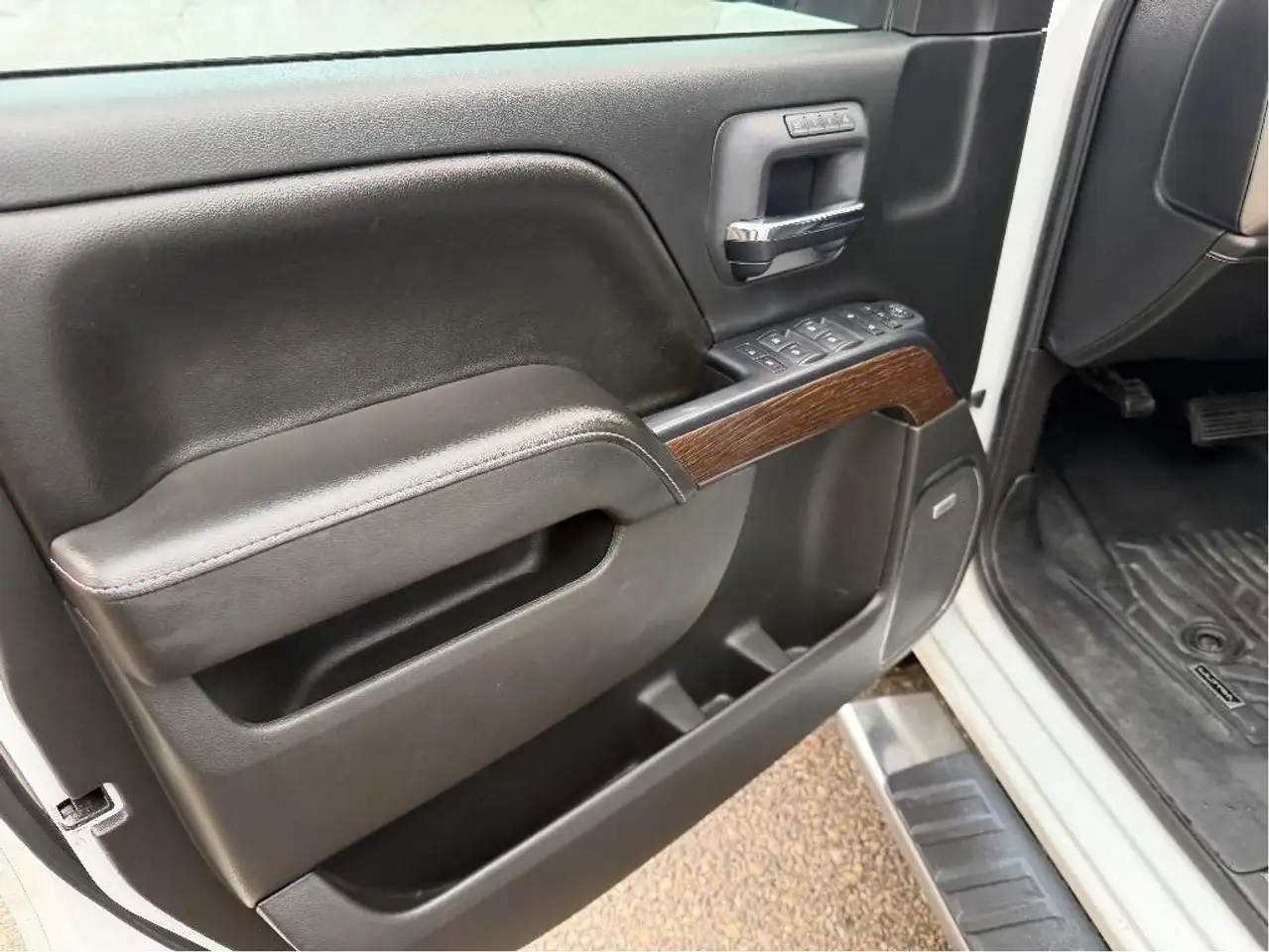GMC Sierra 1500 снимка GMC Sierra 1500
