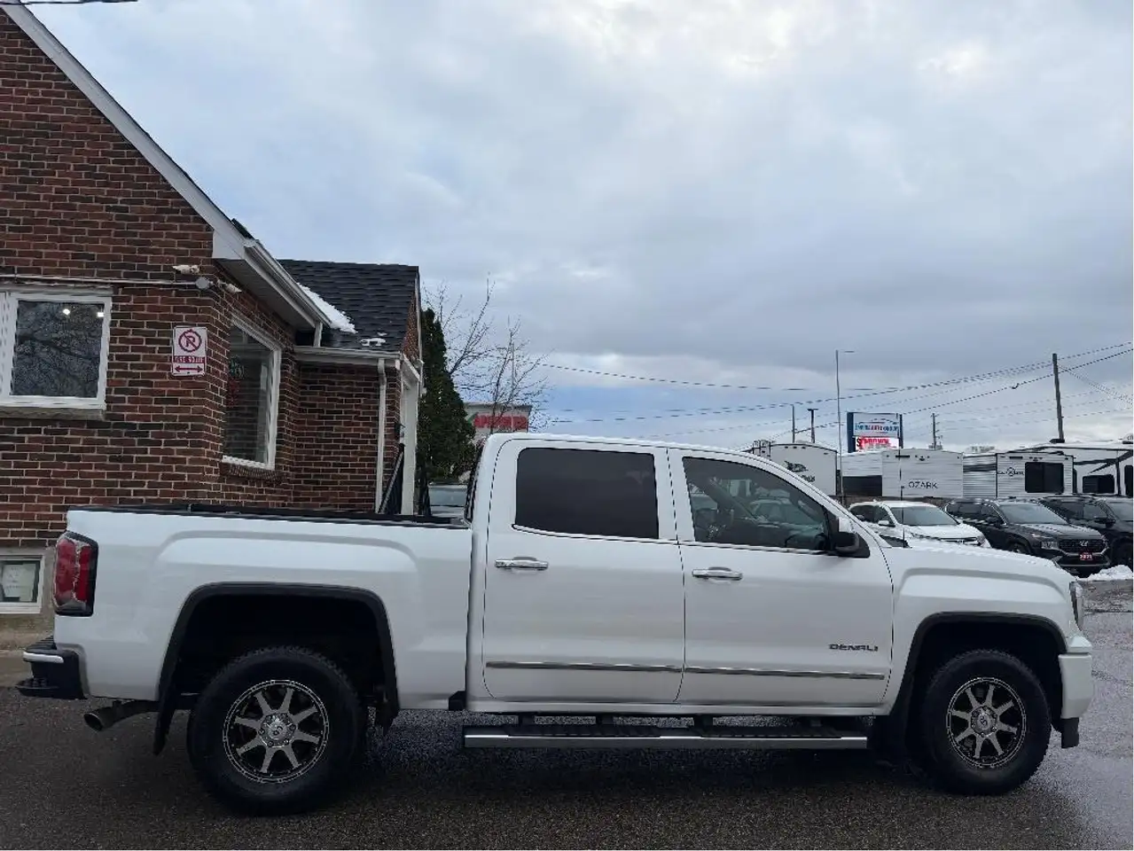 GMC Sierra 1500 снимка GMC Sierra 1500
