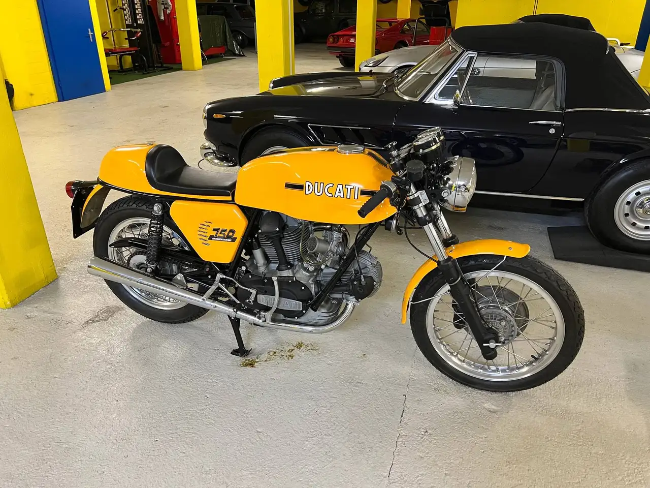 Ducati 750 Sport