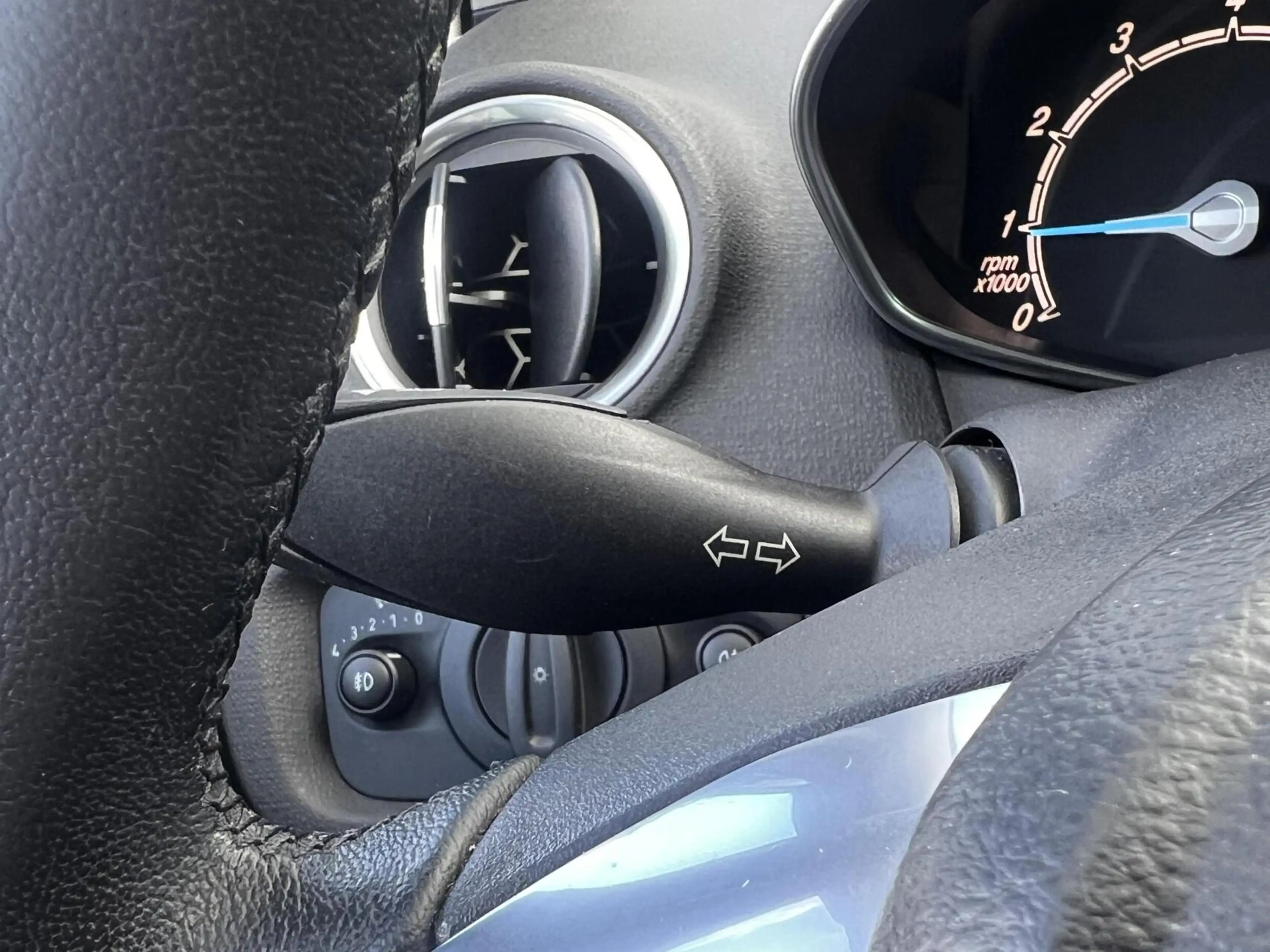 Ford Fiesta 1.0 Style 5 Deurs Airco Navi Bluetooth Topstaat! — photo 35