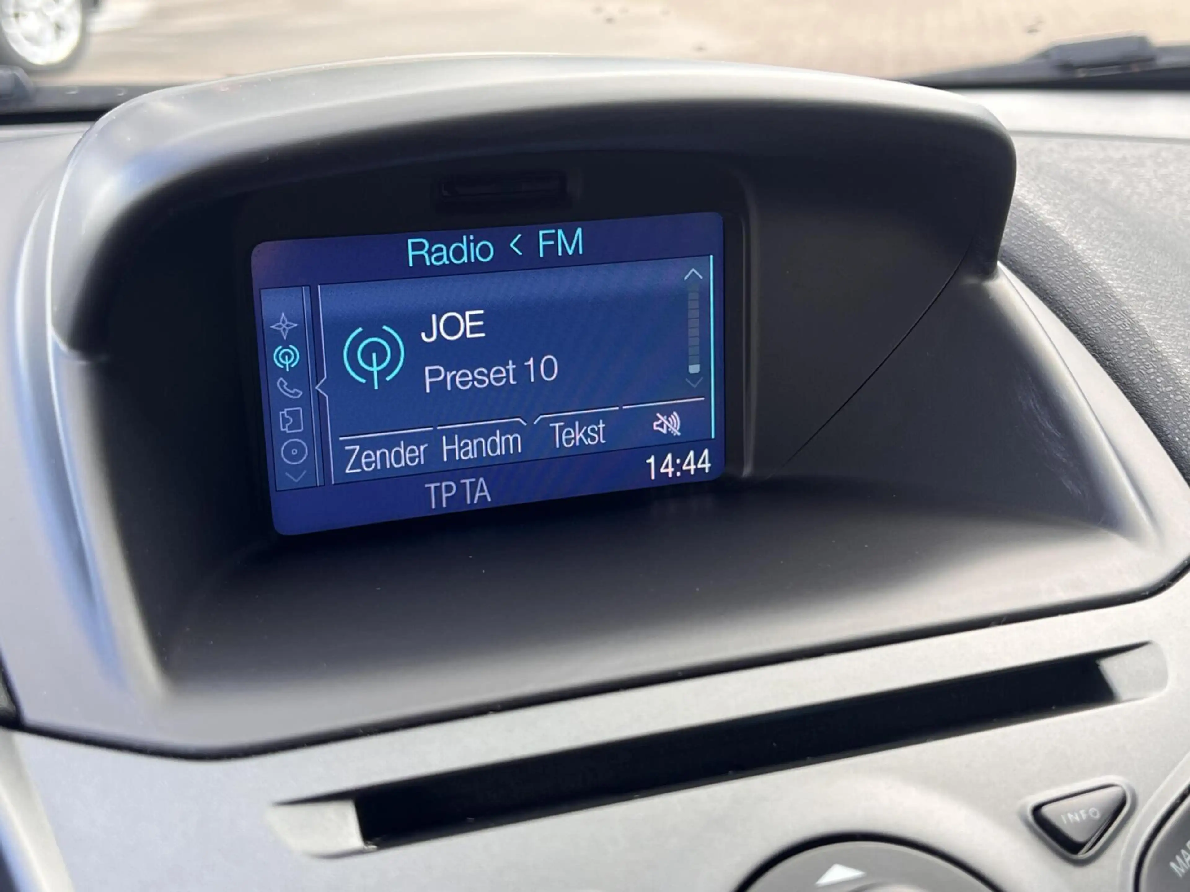 Ford Fiesta 1.0 Style 5 Deurs Airco Navi Bluetooth Topstaat! — photo 24