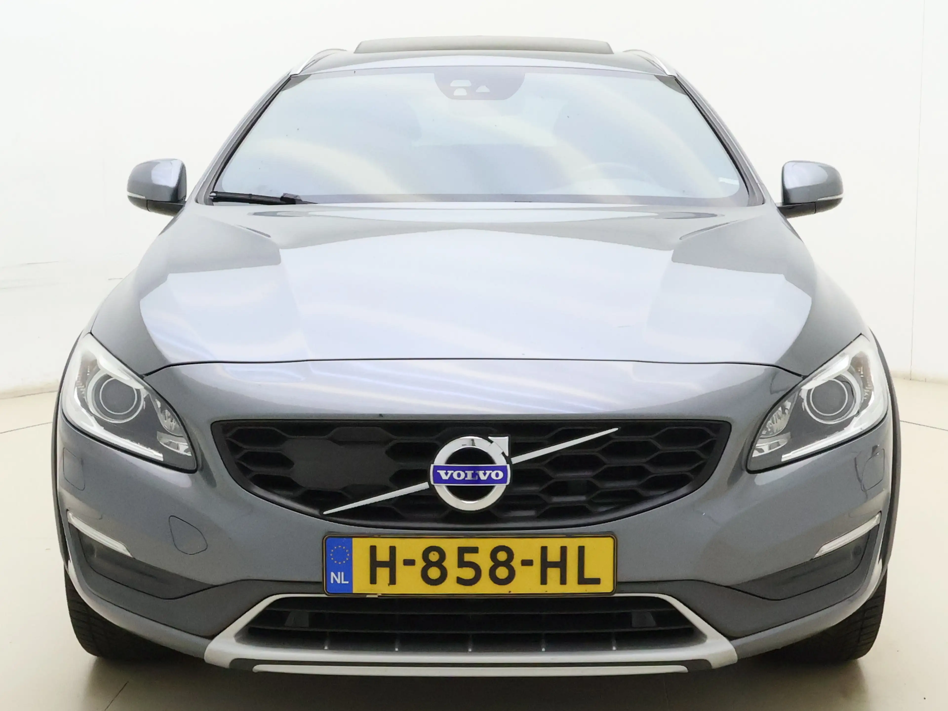 Volvo V60 Cross Country T5 Summum | Trekhaak | Blis | Keyless Entry | Prem — photo 8