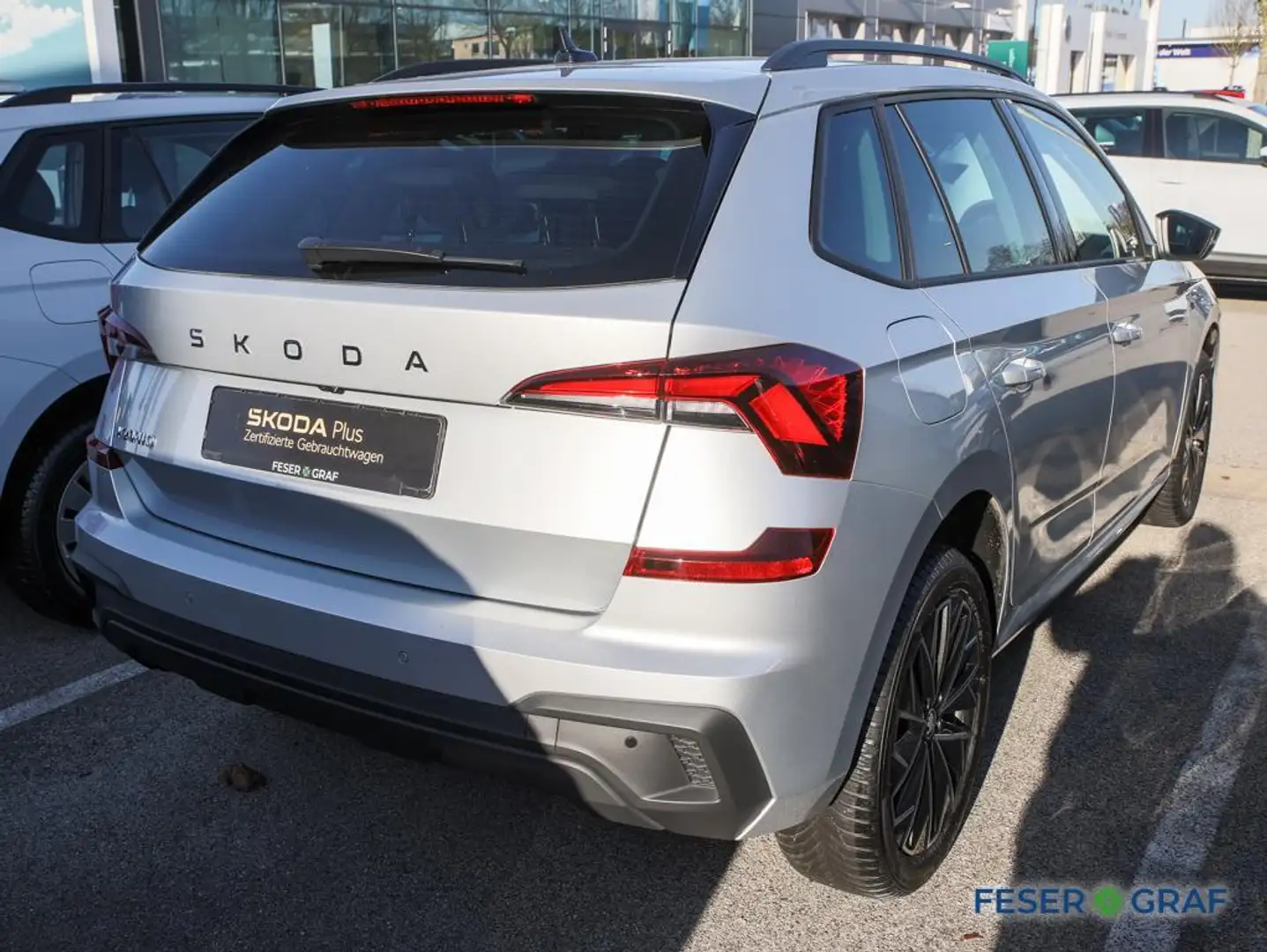 Skoda Kamiq 1.0 TSI Tour ACC Matrix Navi RüKa Sitzh. Silber - 2