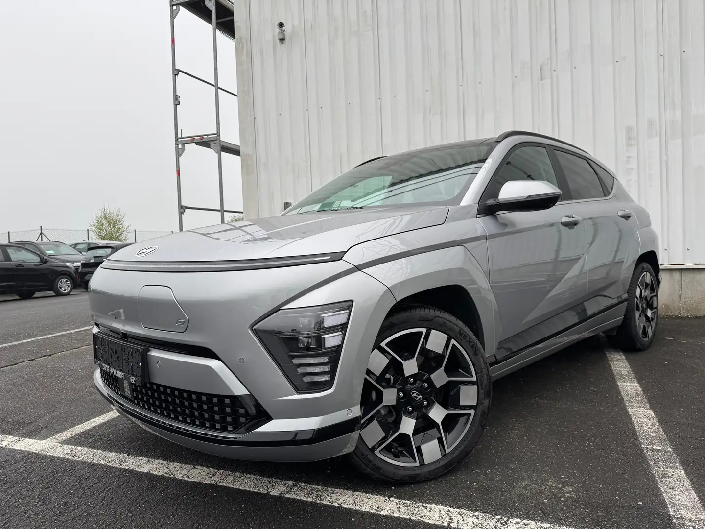 Hyundai KONA Kona 65 kWh Shine Sensation Plus /SITE LIBRAMONT Grijs - 1