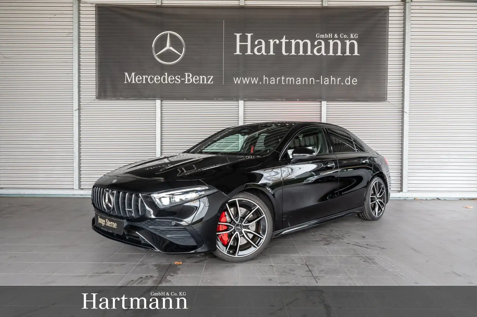 Mercedes-Benz A 35 AMG A 35 4M AMG Limousine Night Multibeam 19" KeylGo Zwart - 1