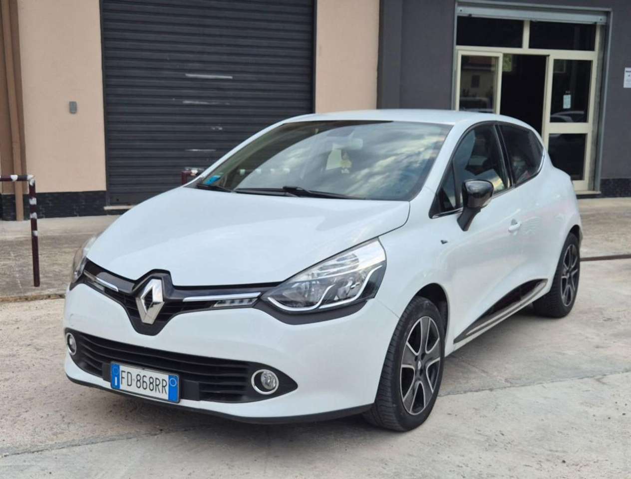 Renault Clio 1.2 75 CV 5p. Duel