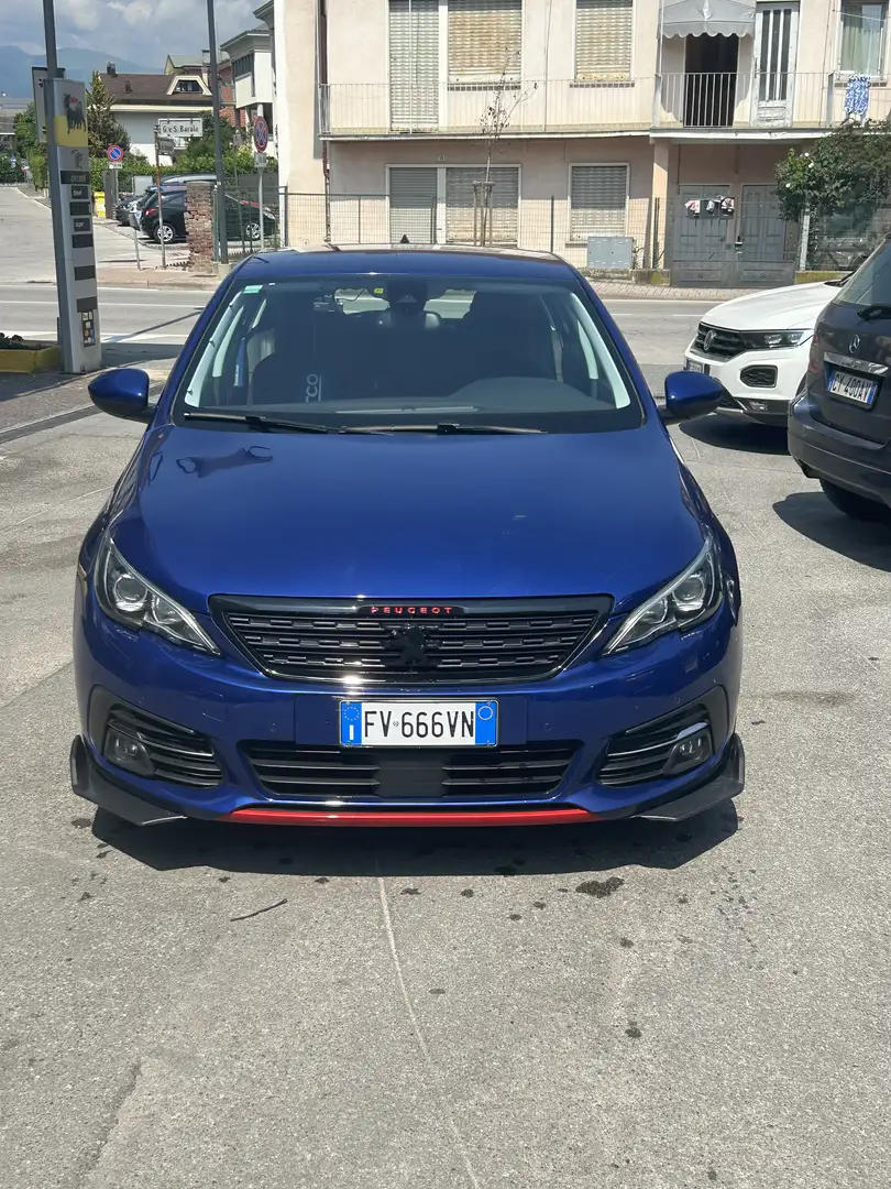 Peugeot 308 - 1